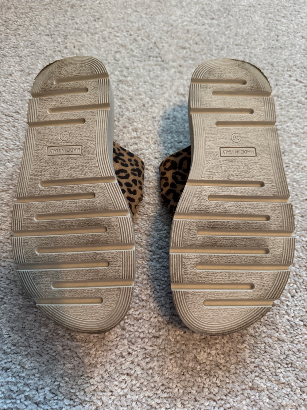 Simona Rossi Leopard Sandals - Picture 4 of 5